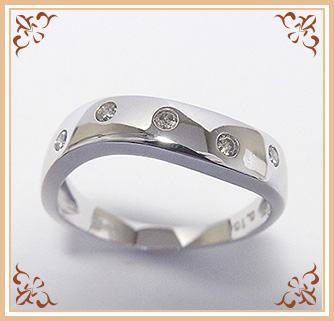 指輪 K18WG メレダイヤ デザイン