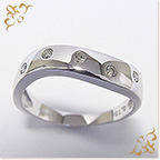 指輪 K18WG メレダイヤ デザイン